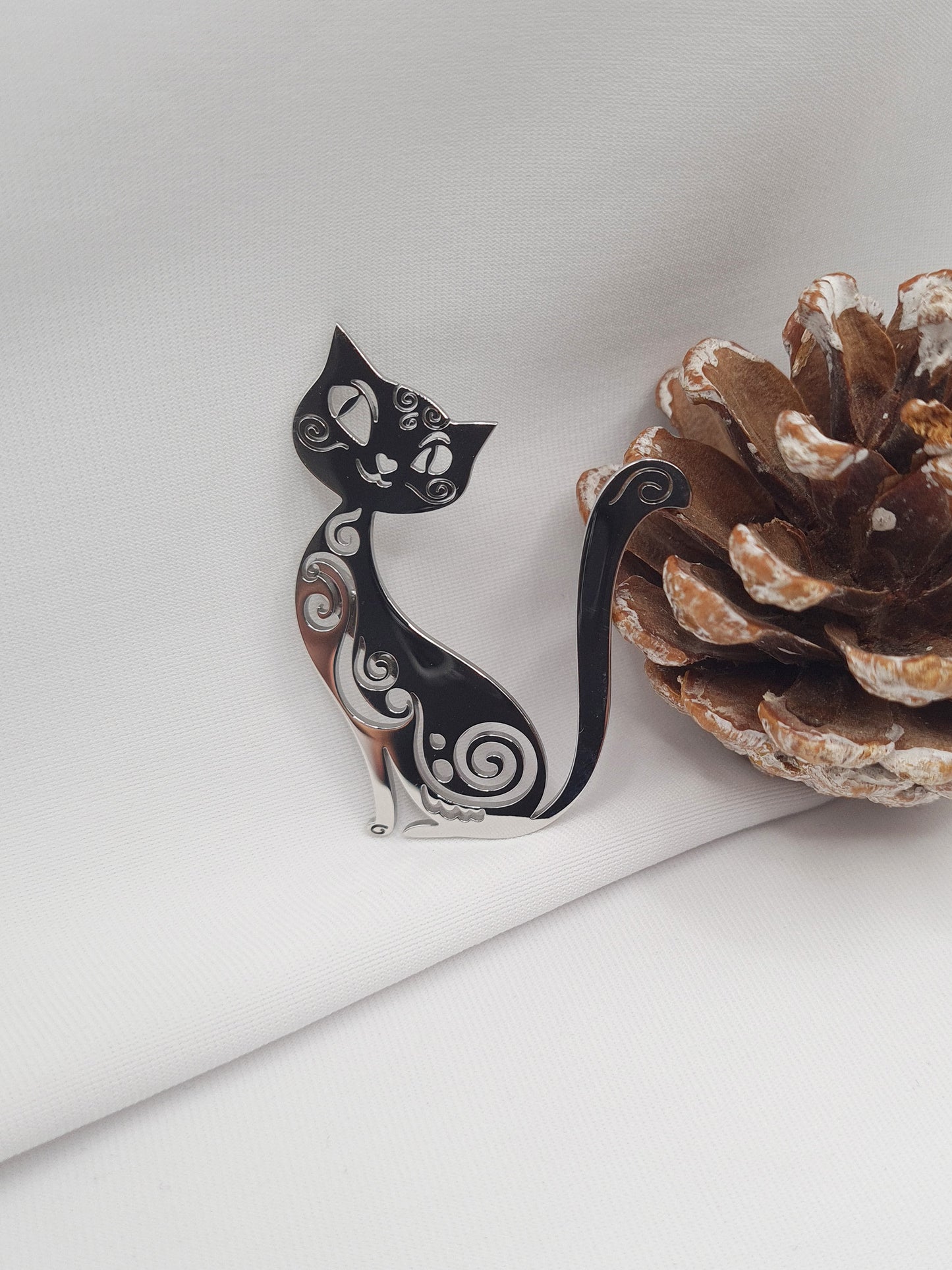 Broche pour vêtement en forme de chat