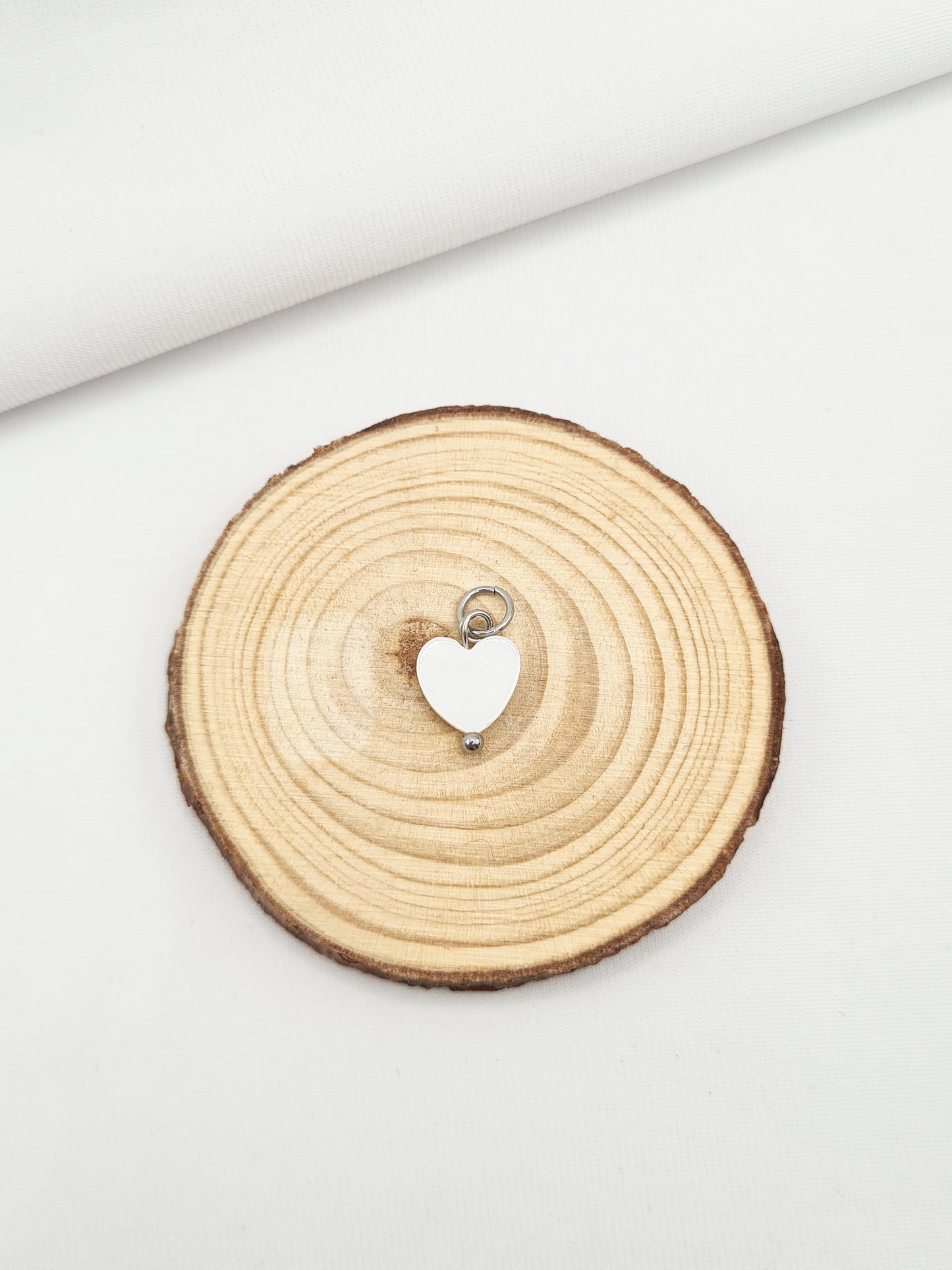 Pampille en acier inoxydable doré et argenté composée de pierres naturelles - Coeur