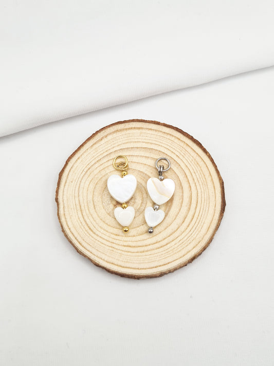Pampille en acier inoxydable doré et argenté composée de pierres naturelles  - Duo coeurs