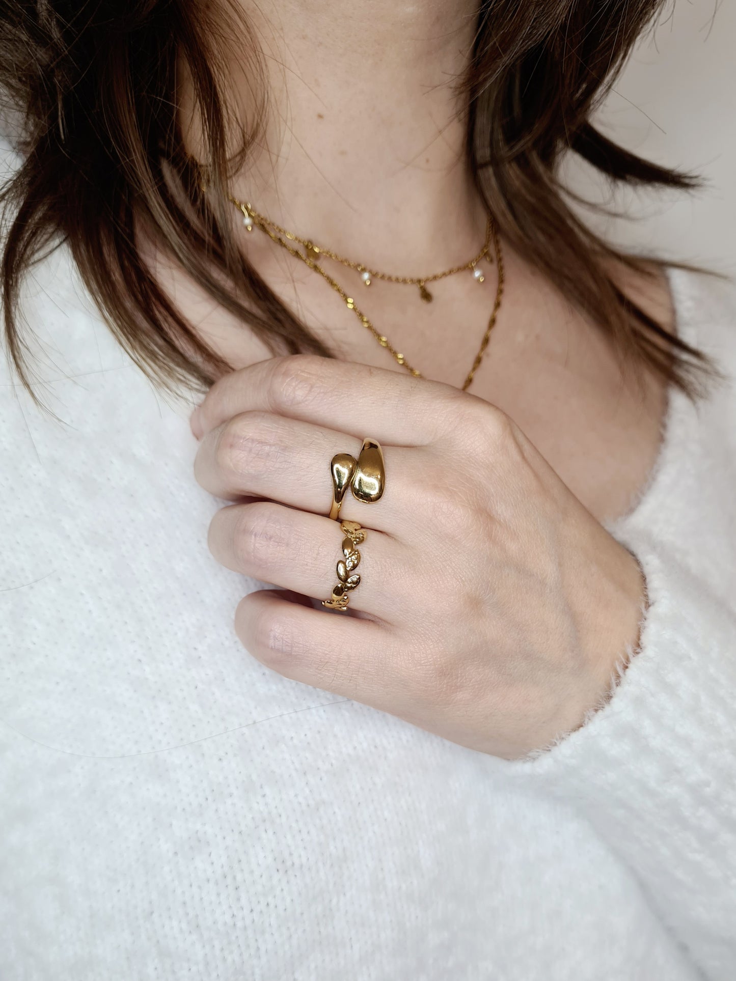 Polaris est une bague ajustable en acier inoxydable doré