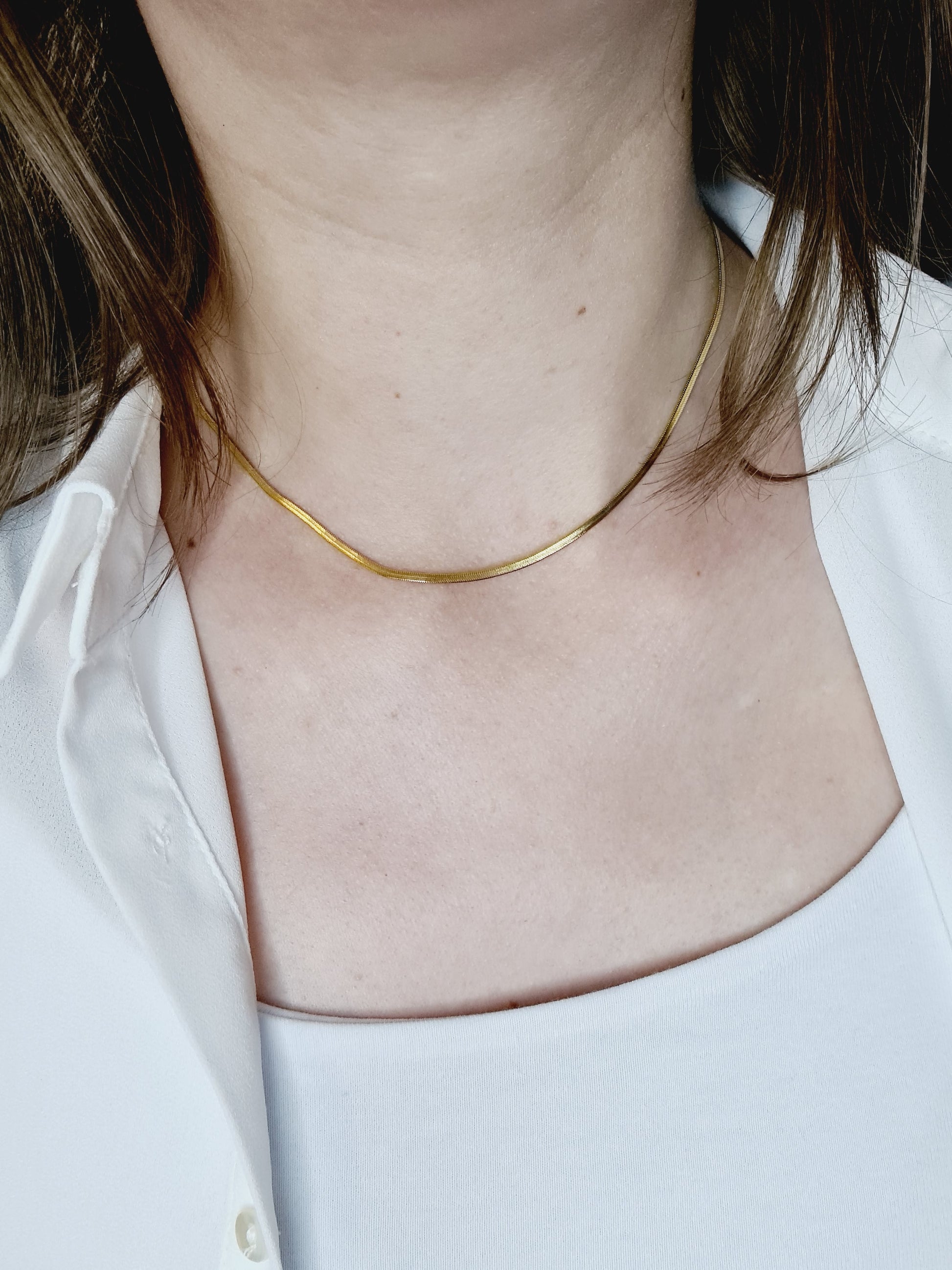 Grâce est un collier en acier inoxydable doré