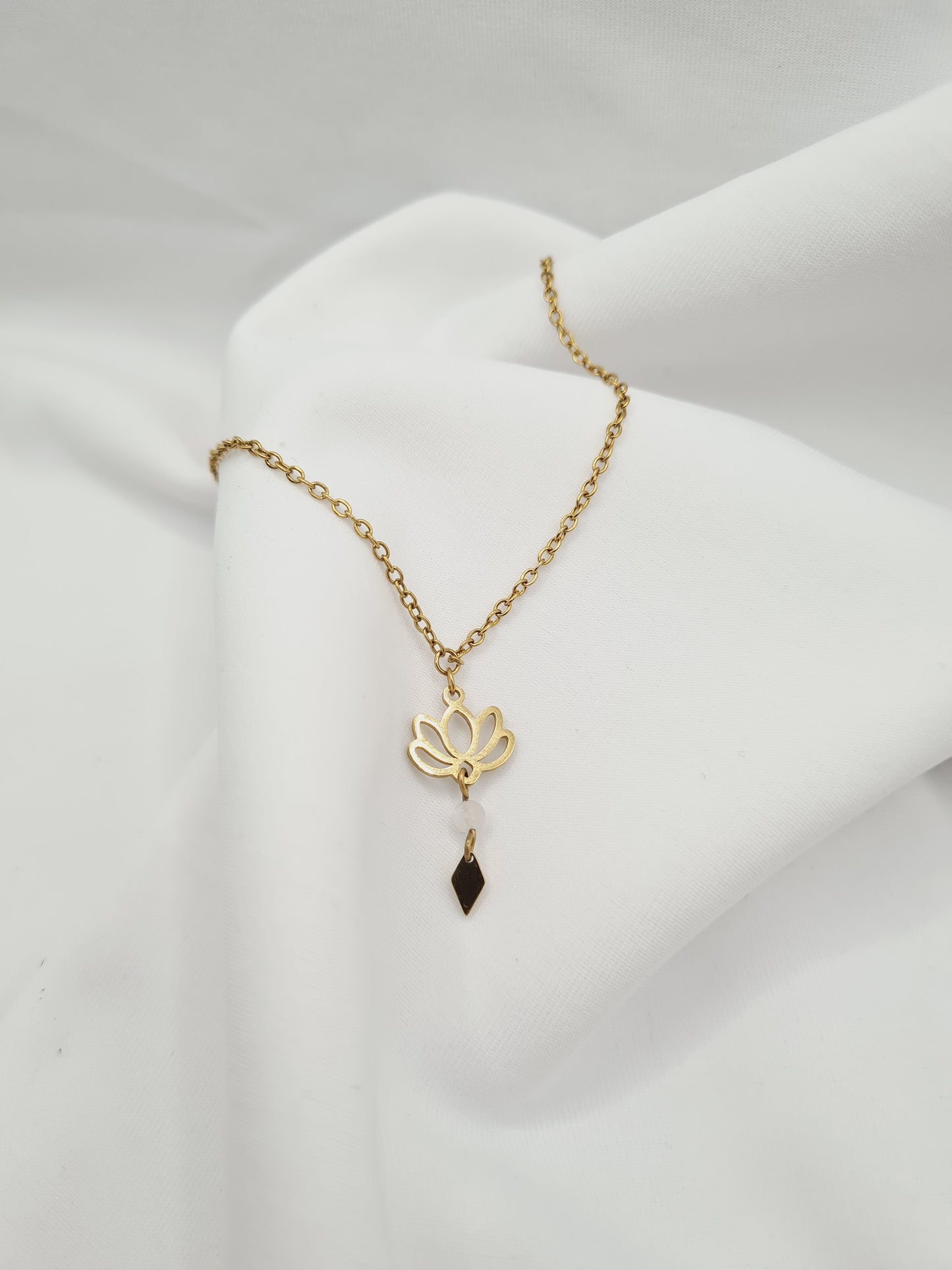 Collier FLEUR SACRÉE (personnalisable)