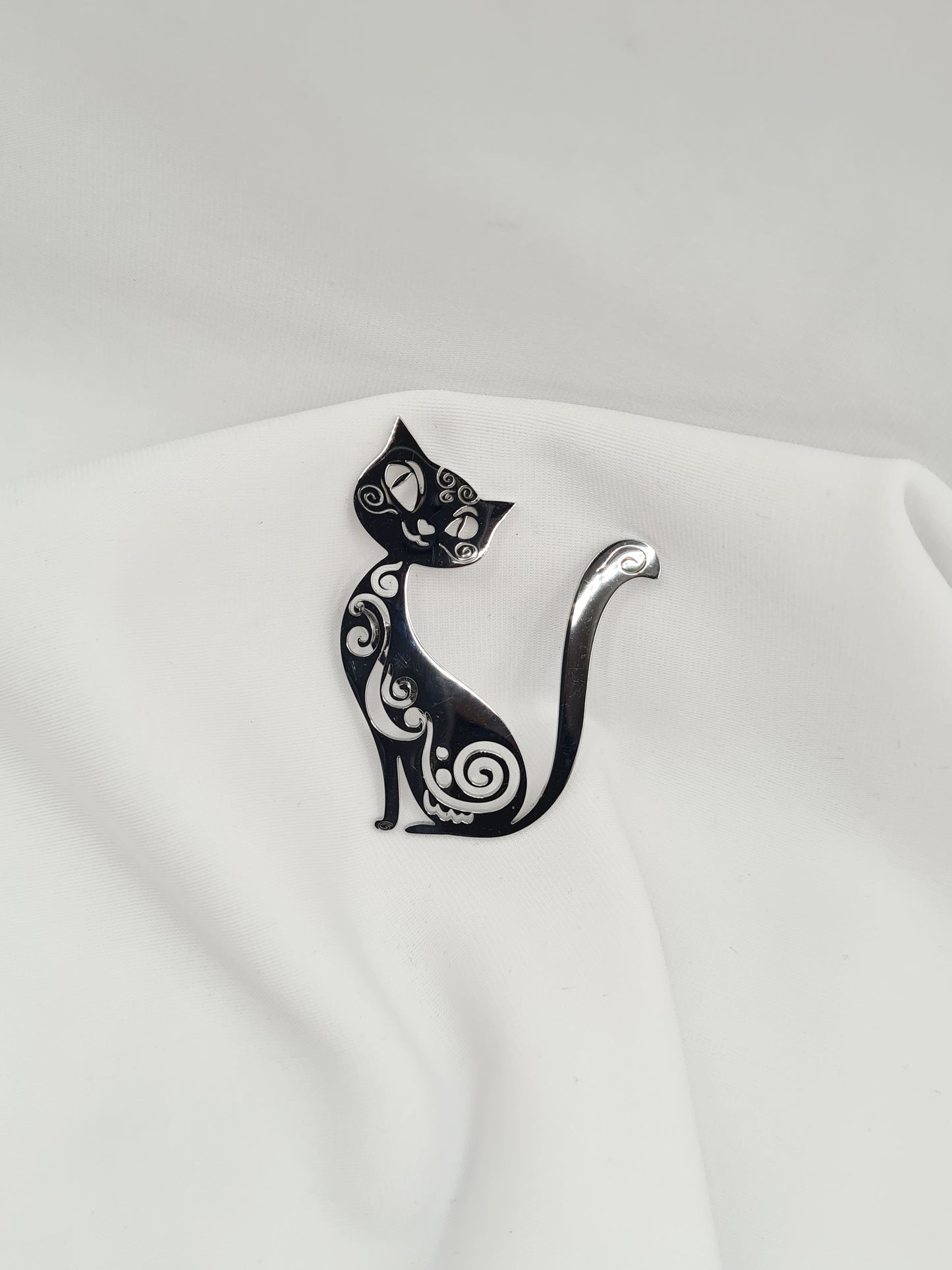 Broche CAT