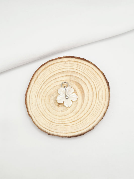 Pampille en acier inoxydable doré et argenté composée de pierres naturelles  - Douce fleur