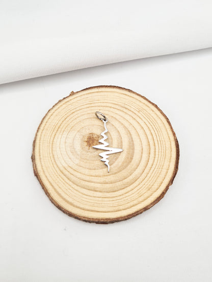 Pampille en acier inoxydable argenté composée de véritables pierres naturelles - Battement de coeur