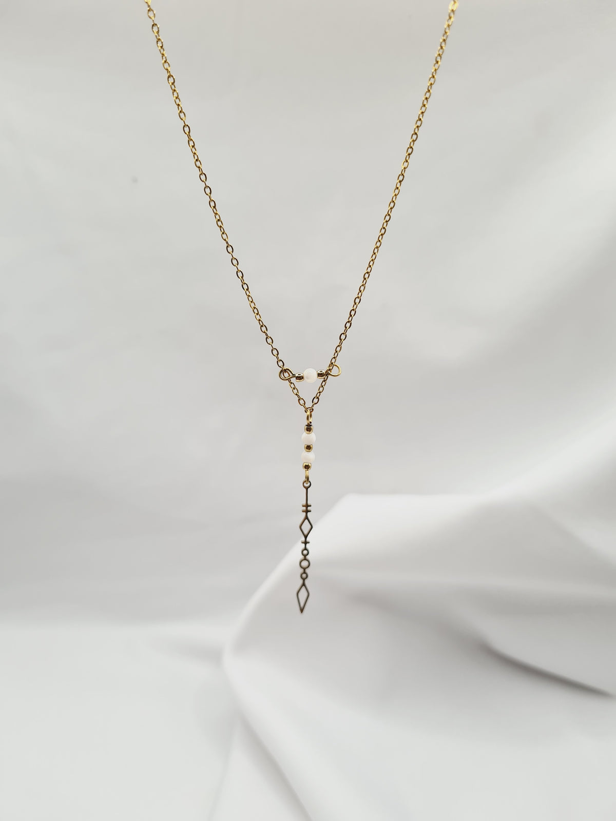 Collier ISOLA